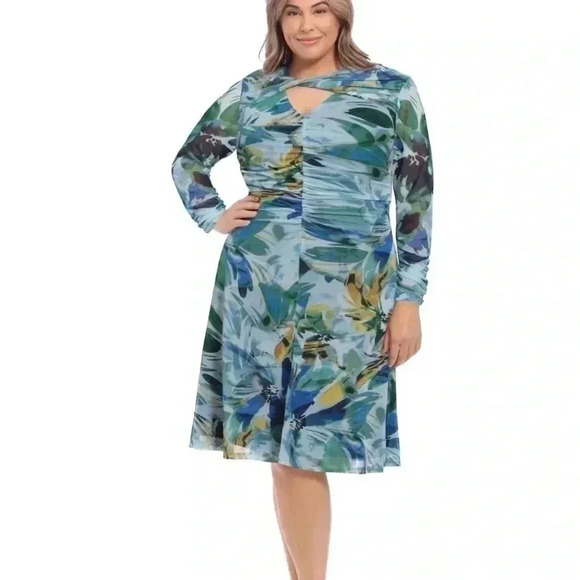 London Times Twist Keyhole Midi Dress - Picture 3 of 12